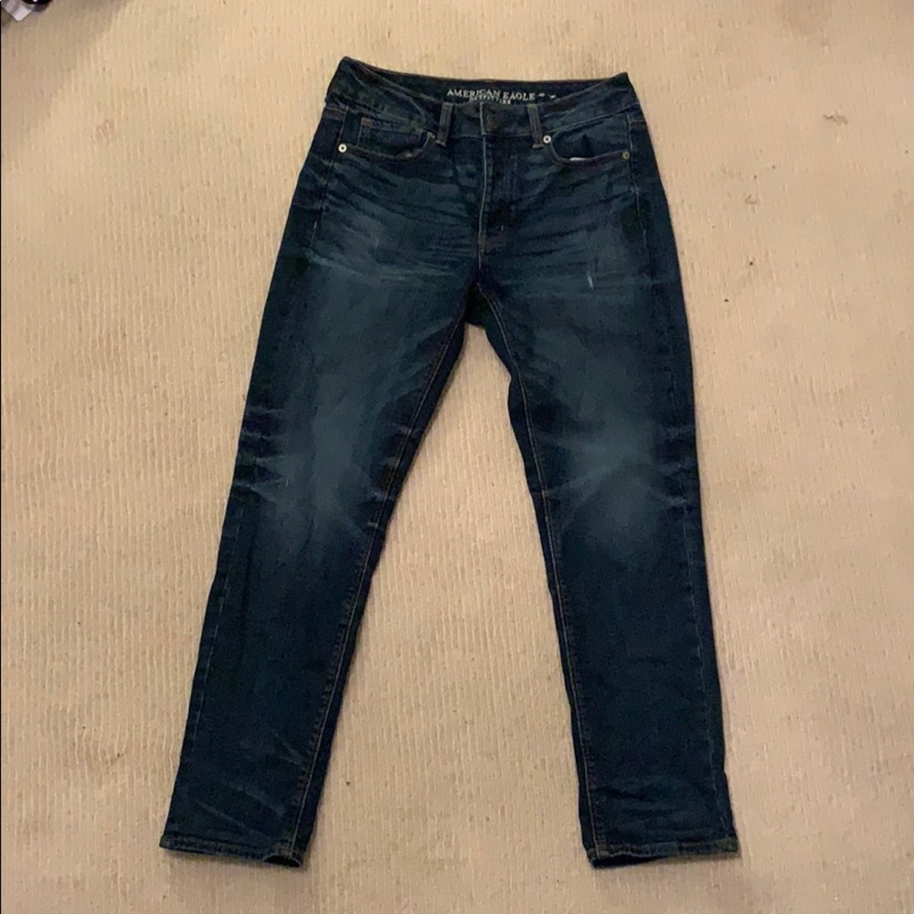 American Eagel Tomgirl Jeans